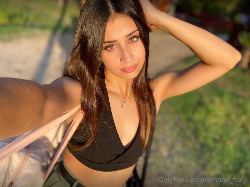 ## 😍 With a body so slim and perfect, @queen.marianna is rea..