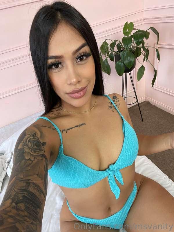 Can i moan your name while im playing my pussy baby?💋🥹