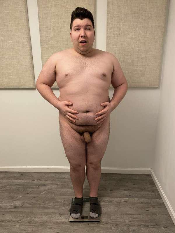 Nude Naked weight-loss update pics (full frontal sucking it in lol) 