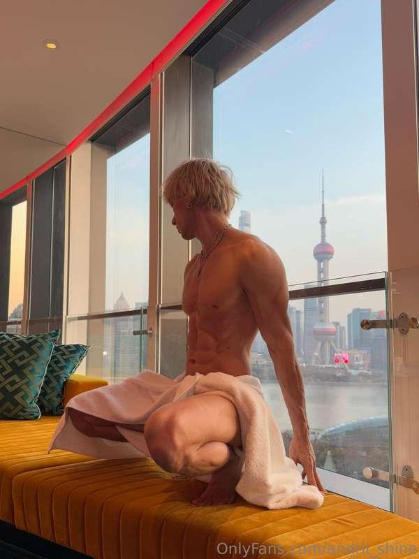 let's do naked yoga together 😉