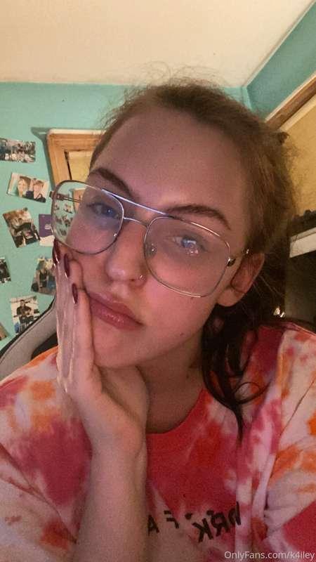 goodnight. not only does my shirt say “work of art” but it a..
