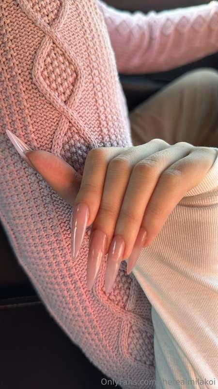 New nails 😍