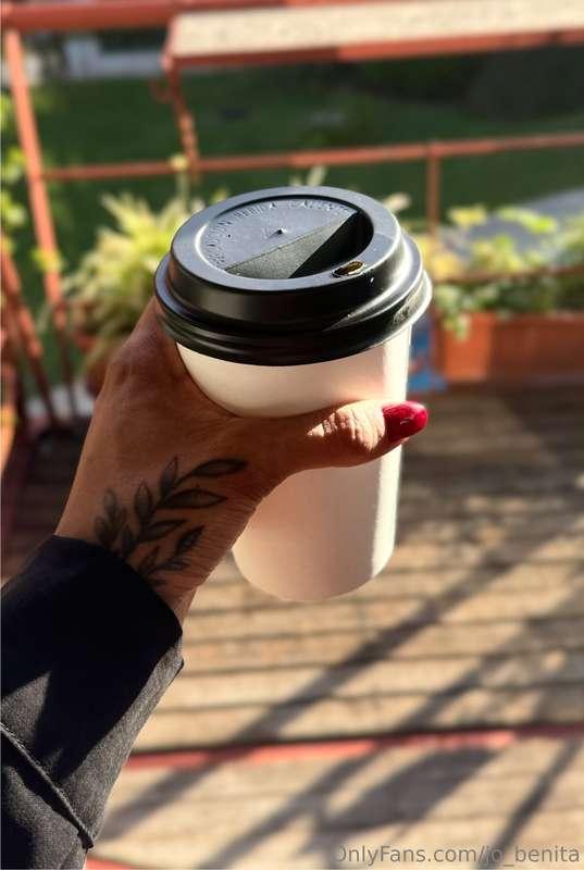 So, let's start the new week on a good note! 😍 Finishing my ..