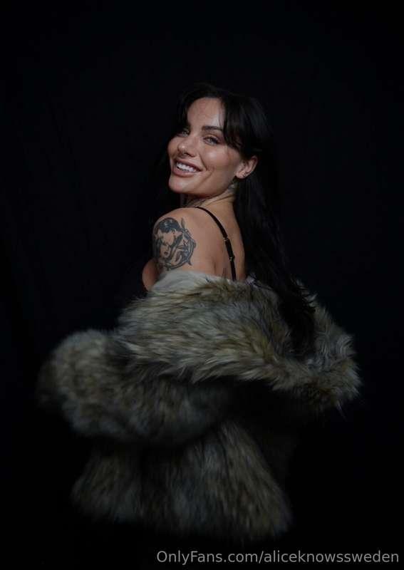 Snow queen - - ruling the winter wonderland in style and fur..