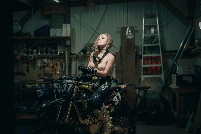 From last nights shoot with Sandra Sterling
@sandrasterling
..