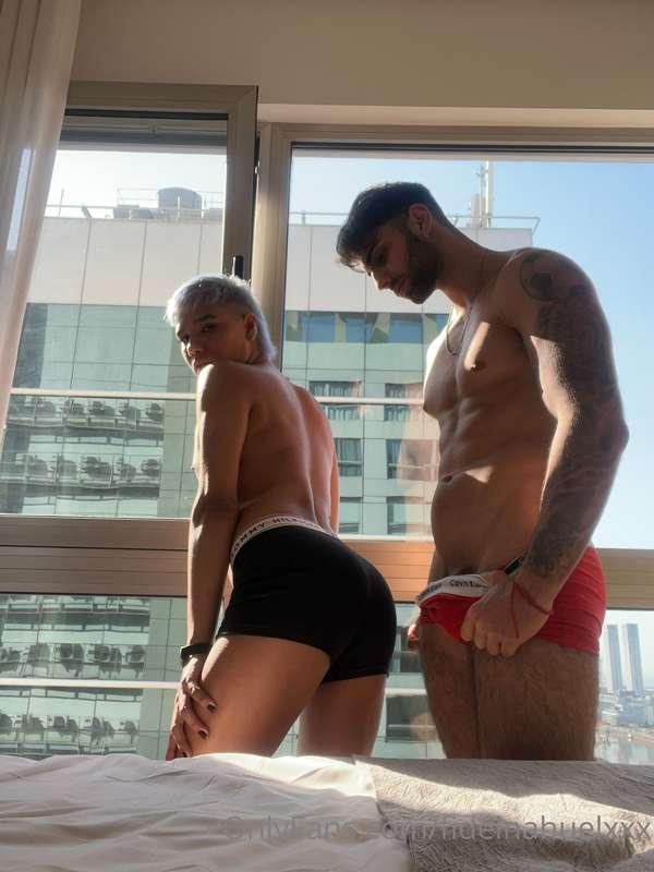 Nos sacamos la ropa? 🔥