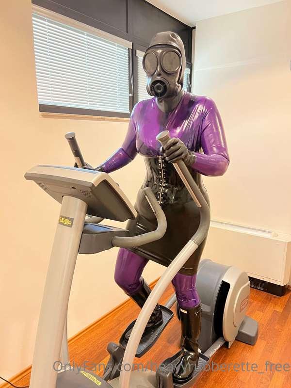 heavyrubberette_free image #0