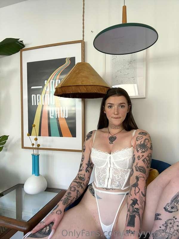 Do you like this outfit?