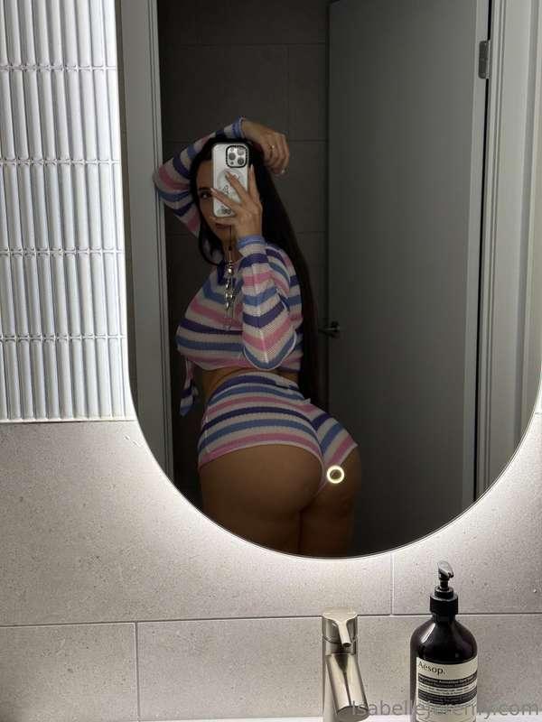what do you think of my outfit? dm me all your naughtiest th..