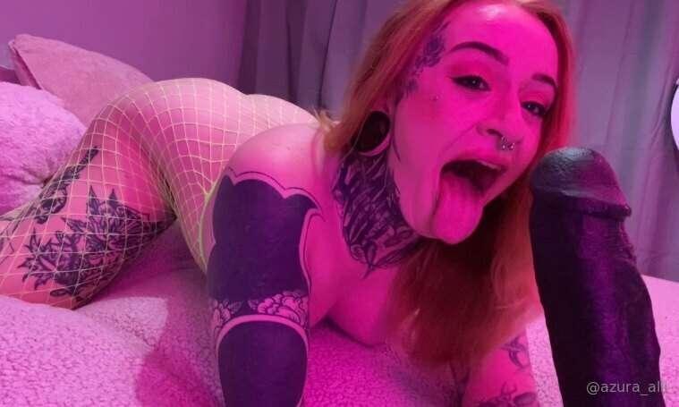 I want to get ALL my holes slutted out rn