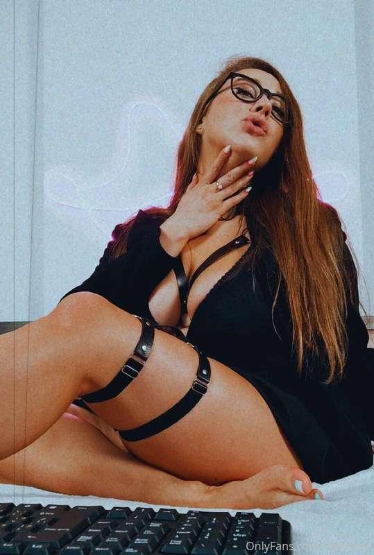 Are you strong enough to take me higher???😈😈😈... Are you str..