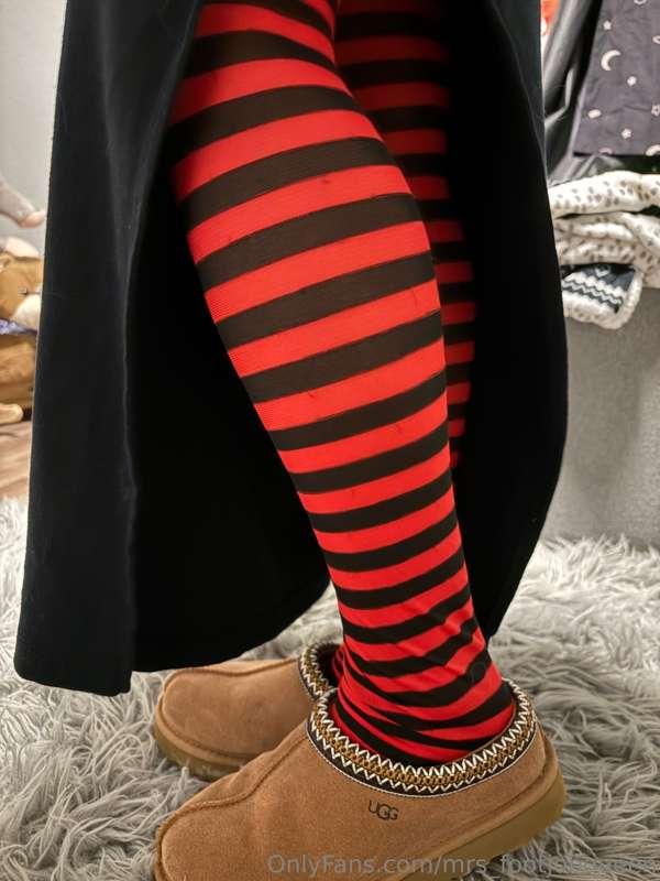 mrs_footjobqueen image #3