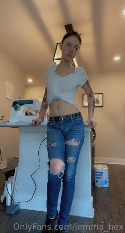 Good morning 🤩🤩 time to clean and get back on track 🥳