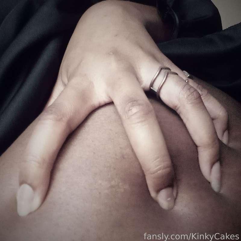 kinkycakes image #0
