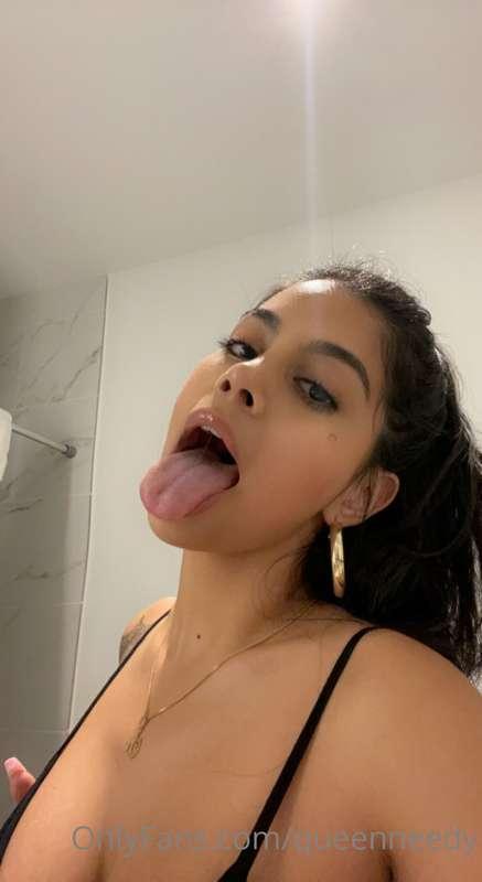 😜