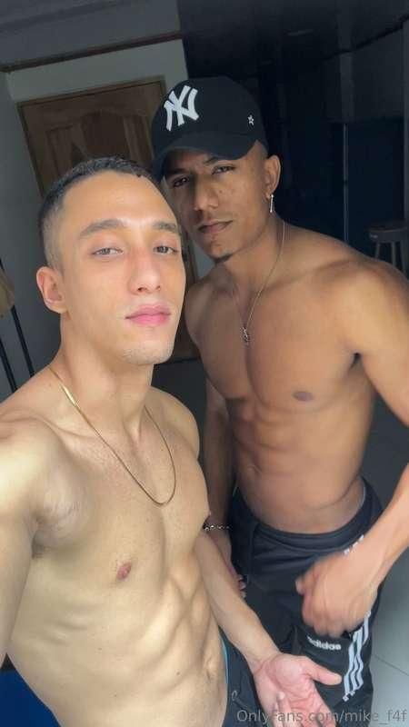 I feel like I like my friend.🤤🙈😈