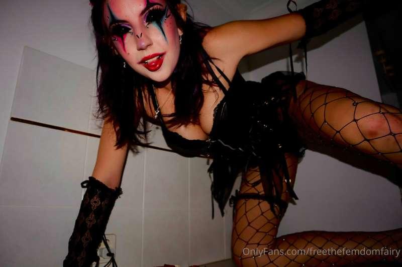 @thefemdomfairy