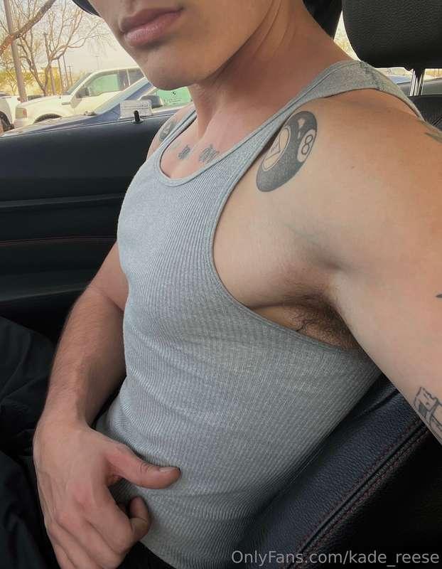 Fresh out the gym Like this post if you’d shower with me and..