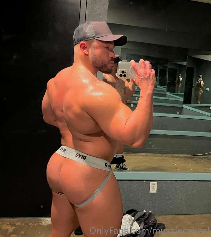 Nothing as empowering as a good jockstrap on leg day 🍑