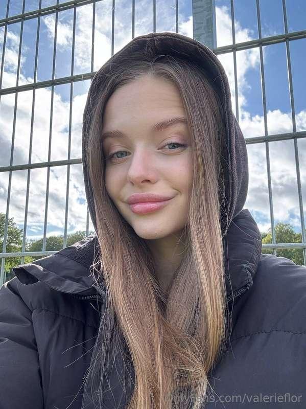 The weather is so comfortable and cozy outside today that I ..