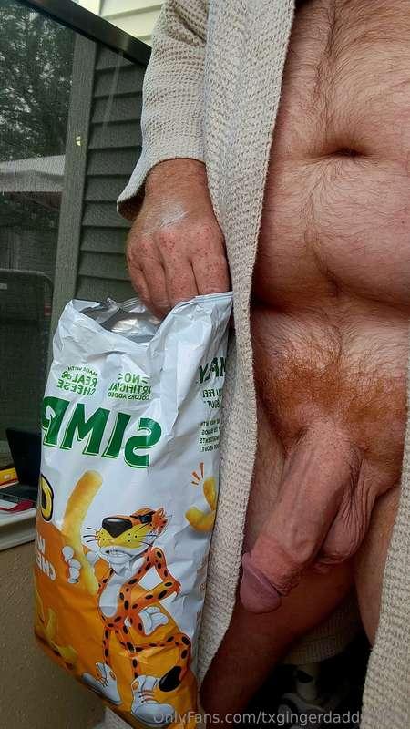 You're not supposed to leave cheetos out when there's a lazy..