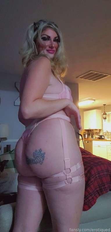 erotiqued image #4