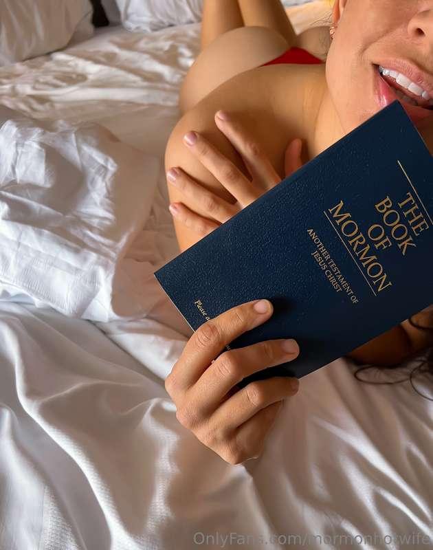 A fun reminder to read your scriptures every morning 😘
