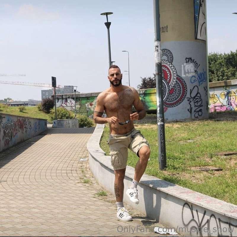 ❌❌❌ Hairy Italian sexy performer biggy muscle bear: 🅦🅔🅛🅒🅞🅜🅔 ..