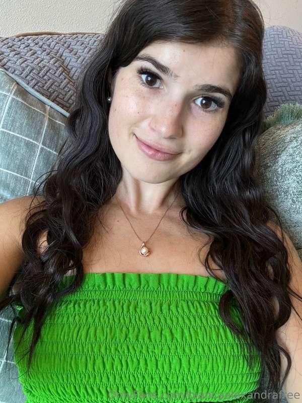 Happy Friday 😉🥳