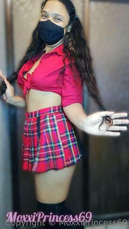 Me ayudas a estudiar para el examen💖?

Nuevo set chicos ya d..