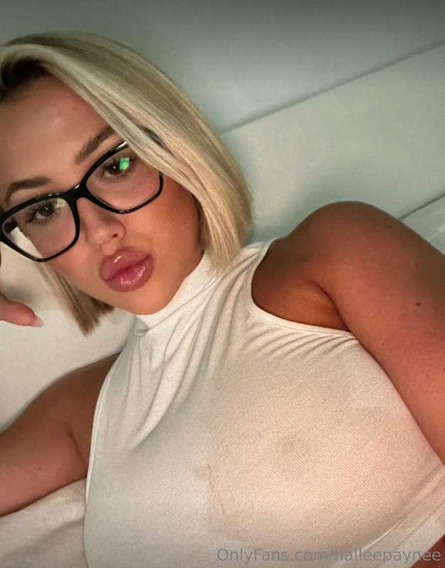 Subscribe to my VIP PAGE for a free video!! 😘👇👇👇  https://on..