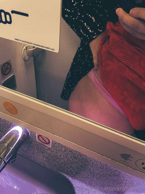 Does masturbating on a plane put me in the mile high club? 🤭