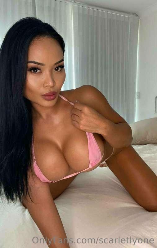 I’m having some trouble unhooking my bra. 
Can you help me a..