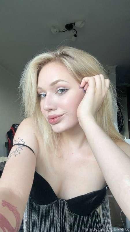juliemiss image #0