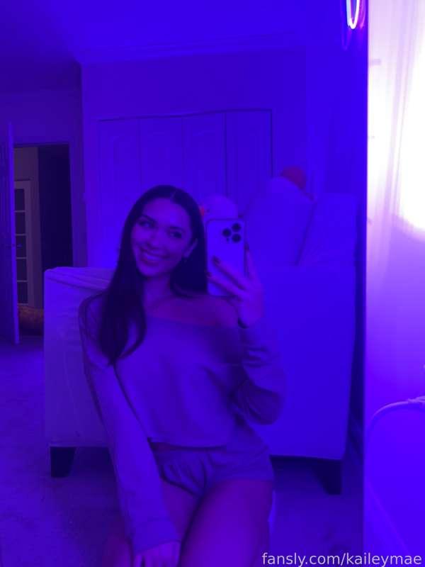 kaileymae image #1