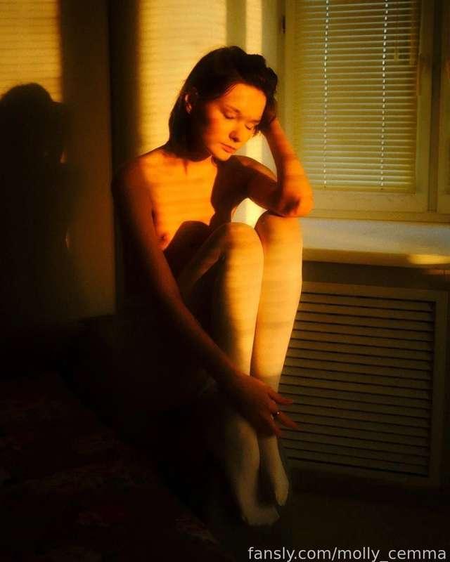 molly_cemma image #7