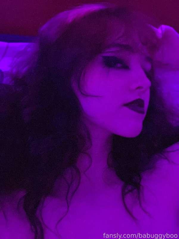 💖⭐️💖

tags
#goth #gothgf #egirl #nude #nudes #pink #alt #altgirl #gothgirl #selfie #boobs 