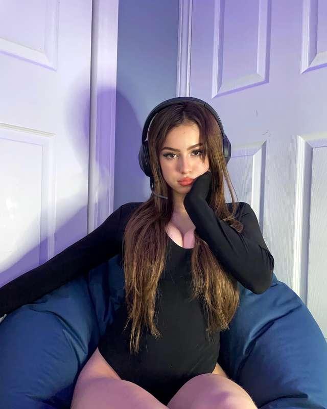Deleted Insta pics 