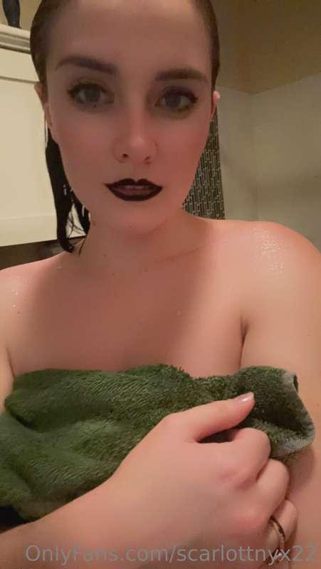 My VIP is on SUPER LOW PROMO right now! Only 100 subs can jo..
