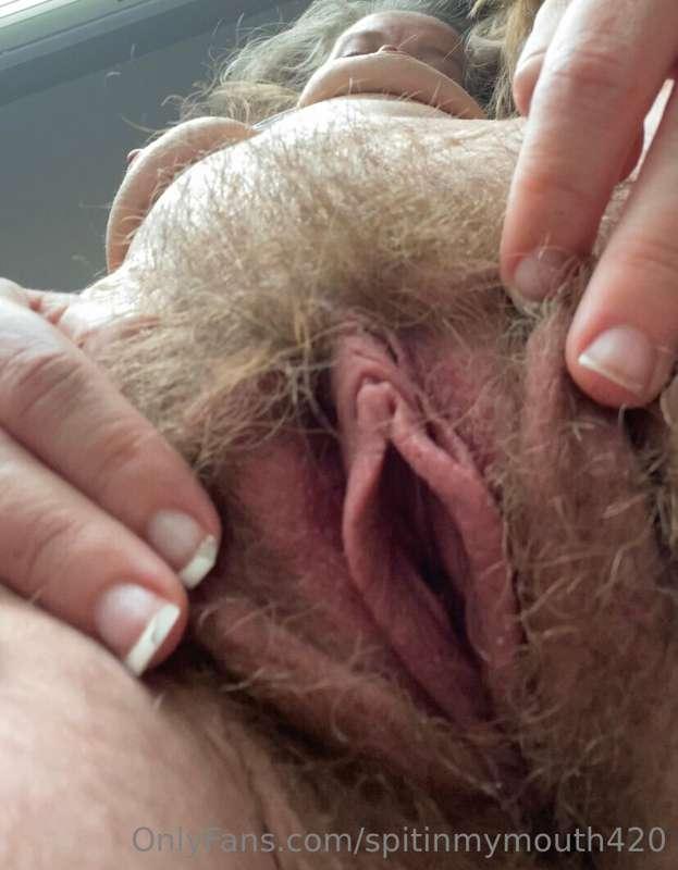 This is how it would look if I was waving my fluffy pussy in..