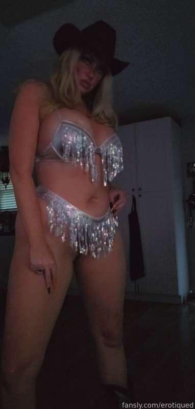 erotiqued image #2