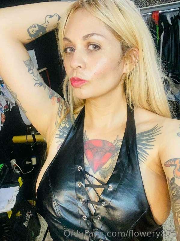 @ninagood 
Latina 
custom content by dm

🔴otherwise you will..