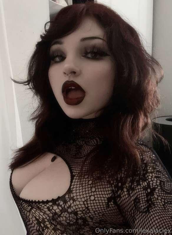 hey🖤