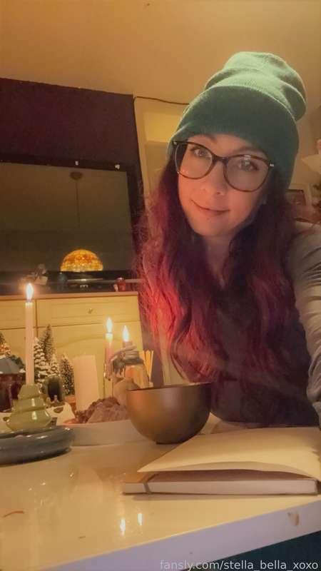 It’s a full moon tonight can you tell 🧙‍♀️?

I’m almost done burning shit and then I can reply to messages. I’m also gonna need all of your sexual energy tonight boys 😈 that’s non debatable 

#fyp #fullmoon #witch #succubus #magic #fire #hot #420 #cute 