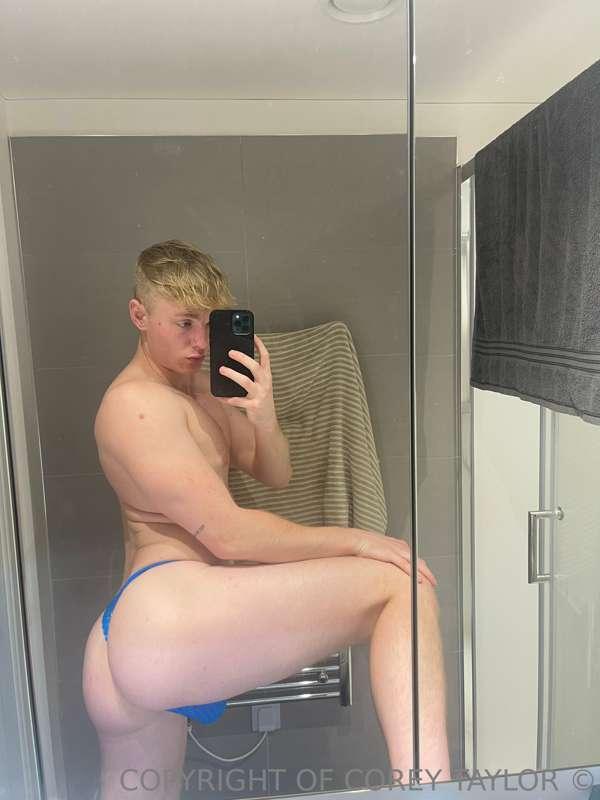 Thong getting gobbled up 😆😝