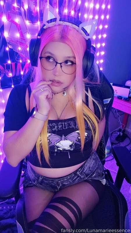 lunamarieessence image #13