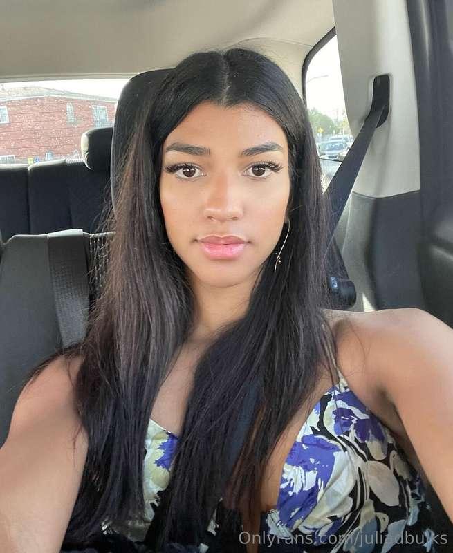 you look this good stuck in traffic?❤️