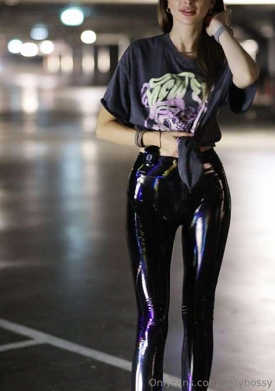 Do you like my outfit?