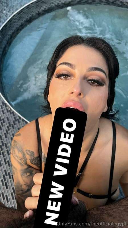 Newest B/G scene 🎬 **50% off** 💝 $100 value but today I’m fe..