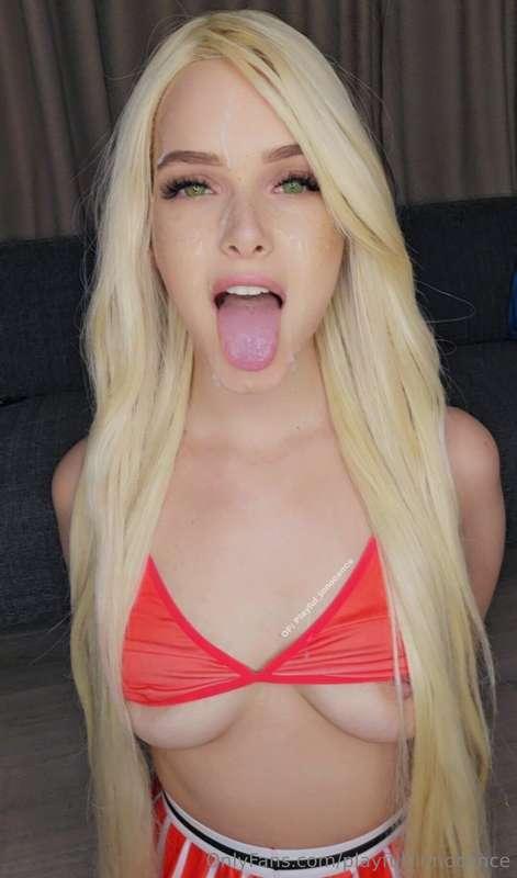 Would you like to see more cum content? 💦